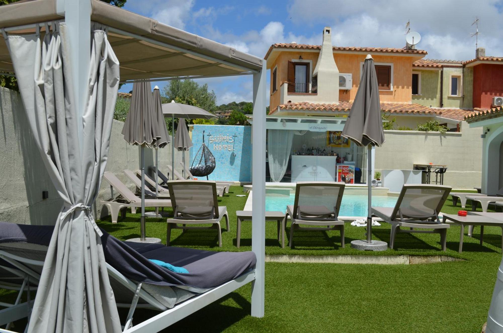 Suimi'S Hotel Villasimius Buitenkant foto